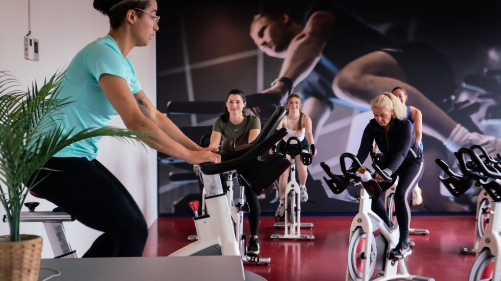 groep doet spinning in dronten