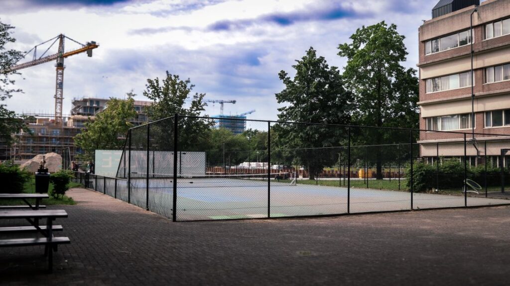tennisbaan van mylife diemen